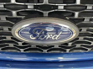 Ford F-150 2023 4x4 XL 4dr SuperCrew 5.5 ft. SB