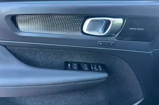 Volvo XC40 Recharge 2021 eAWD Pure Electric P8 4dr SUV