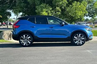 Volvo XC40 Recharge 2021 eAWD Pure Electric P8 4dr SUV