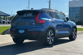Volvo XC40 Recharge 2021 eAWD Pure Electric P8 4dr SUV