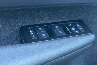 Volvo XC40 Recharge 2021 eAWD Pure Electric P8 4dr SUV
