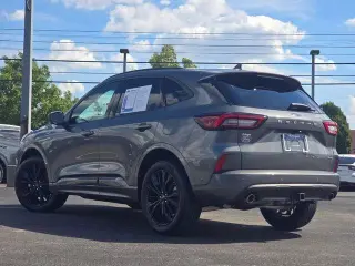 Ford Escape 2023 AWD ST-Line Elite 4dr SUV