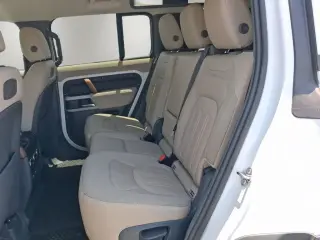 Land Rover Defender 2020 AWD 110 SE 4dr SUV