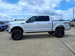Ford F-150 2019 4x4 Platinum 4dr SuperCrew 5.5 ft. SB