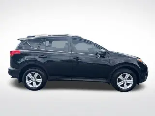 Toyota RAV4 2013 AWD XLE 4dr SUV