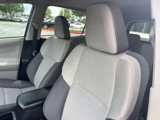 Toyota RAV4 2013 AWD XLE 4dr SUV