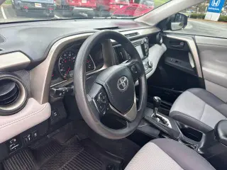 Toyota RAV4 2013 AWD XLE 4dr SUV