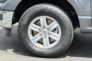 Ford F-150 2025 4x4 XL 4dr SuperCrew 5.5 ft. SB