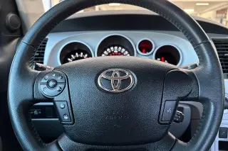 Toyota Tundra 2008 4x4 Limited 4dr Double Cab (5.7L V8)