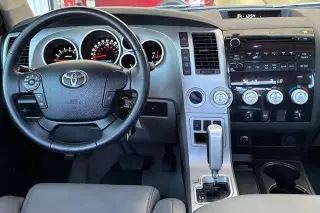 Toyota Tundra 2008 4x4 Limited 4dr Double Cab (5.7L V8)