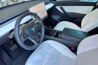 Tesla Model Y 2020 AWD Long Range 4dr Crossover