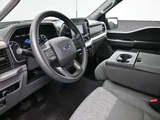 Ford F-150 2023 4x2 XL 4dr SuperCrew 5.5 ft. SB