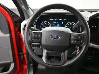 Ford F-150 2023 4x2 XL 4dr SuperCrew 5.5 ft. SB