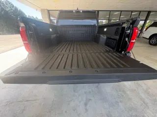 Toyota Tacoma 2024 4x4 SR5 4dr Double Cab 5.0 ft SB
