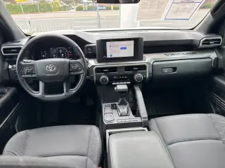 Toyota Tacoma 2025 4x2 SR5 4dr Double Cab 5.0 ft SB