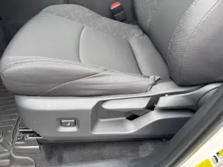 Toyota Tacoma 2025 4x2 SR5 4dr Double Cab 5.0 ft SB