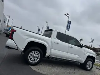 Toyota Tacoma 2025 4x2 SR5 4dr Double Cab 5.0 ft SB