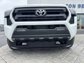 Toyota Tacoma 2025 4x2 SR5 4dr Double Cab 5.0 ft SB