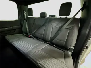 Ford F-150 2023 4x2 XL 4dr SuperCrew 5.5 ft. SB