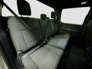 Ford F-150 2023 4x2 XL 4dr SuperCrew 5.5 ft. SB