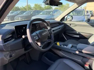 Kia EV9 2024 Light Long Range 4dr SUV