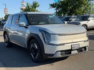 Kia EV9 2024 Light Long Range 4dr SUV