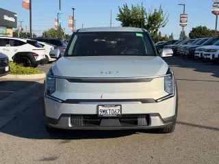 Kia EV9 2024 Light Long Range 4dr SUV