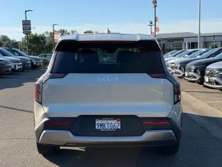 Kia EV9 2024 Light Long Range 4dr SUV