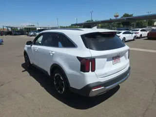 Kia Sorento 2024 S 4dr SUV