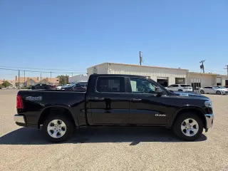 Ram 1500 2025 4x4 Big Horn 4dr Crew Cab 5.6 ft. SB Pickup