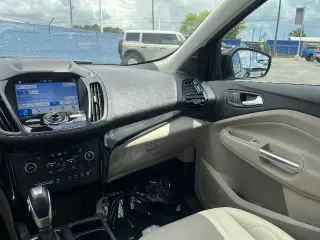 Ford Escape 2019 Titanium 4dr SUV