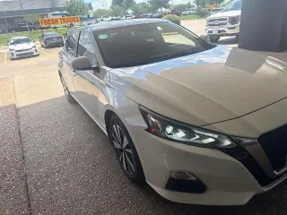 Nissan Altima 2021 2.5 SV 4dr Sedan
