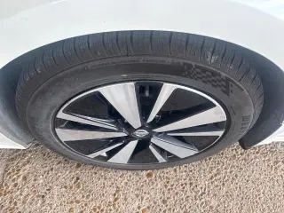 Nissan Altima 2021 2.5 SV 4dr Sedan