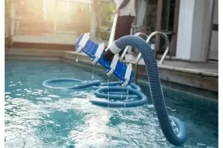 MAX POOL REPAIRS & EXTERIORS