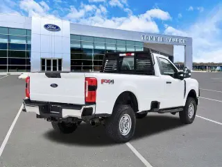 Ford F-250 Super Duty 2023 4x4 XL 2dr Regular Cab 8 ft. LB Pickup