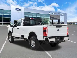 Ford F-250 Super Duty 2023 4x4 XL 2dr Regular Cab 8 ft. LB Pickup