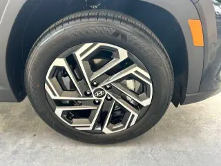 Hyundai TUCSON 2026 Limited 4dr SUV