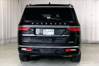 Jeep Wagoneer 2022 4x4 Series II Carbide 4dr SUV