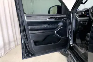 Jeep Wagoneer 2022 4x4 Series II Carbide 4dr SUV