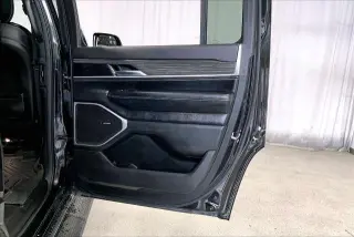 Jeep Wagoneer 2022 4x4 Series II Carbide 4dr SUV