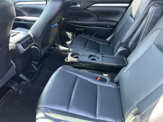 Toyota Highlander 2018 AWD SE 4dr SUV