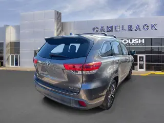 Toyota Highlander 2018 AWD SE 4dr SUV