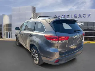 Toyota Highlander 2018 AWD SE 4dr SUV