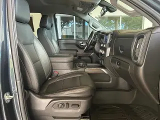 GMC Sierra 1500 2019 4x2 SLT 4dr Crew Cab 5.8 ft. SB