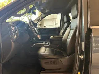 GMC Sierra 1500 2019 4x2 SLT 4dr Crew Cab 5.8 ft. SB