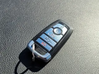 Ford F-150 2018 4x4 King Ranch 4dr SuperCrew 5.5 ft. SB