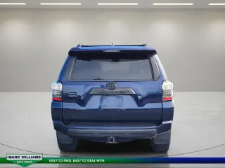 Toyota 4Runner 2019 4x4 SR5 4dr SUV