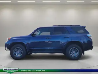 Toyota 4Runner 2019 4x4 SR5 4dr SUV