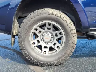 Toyota 4Runner 2019 4x4 SR5 4dr SUV