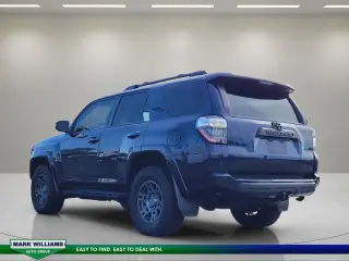 Toyota 4Runner 2019 4x4 SR5 4dr SUV